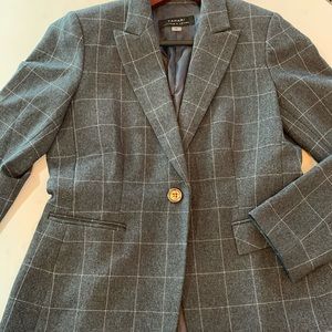 Tahari Blazer